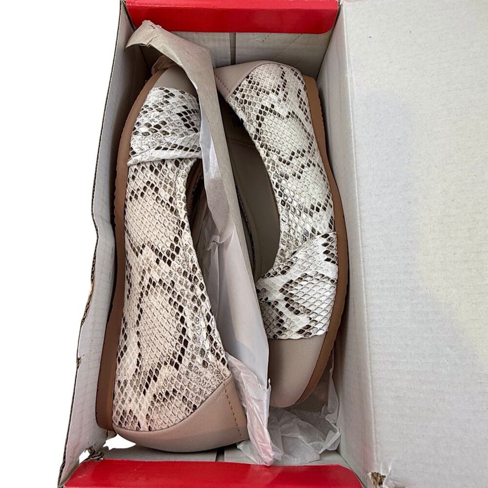 NIB Beartraps Mitsy Faux Snakeskin Tan Slip On Casual Flat Low Wedge - Picture 3 of 15
